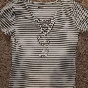 Criss cross tie t shirt